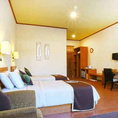 Hotel & Banquet Panorama Lembang Luaran gambar